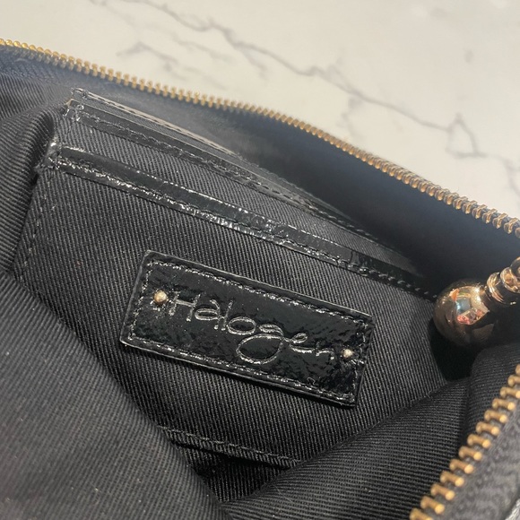 Halogen Clutch/Makeup bag - Picture 2 of 3